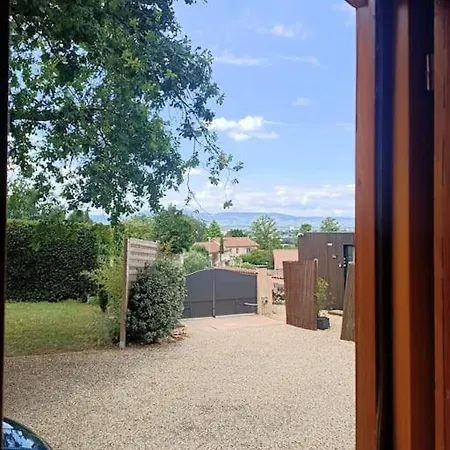 Holiday home Le Temps D'une Pause: Beaujolais-view Retreat With Ev Charging